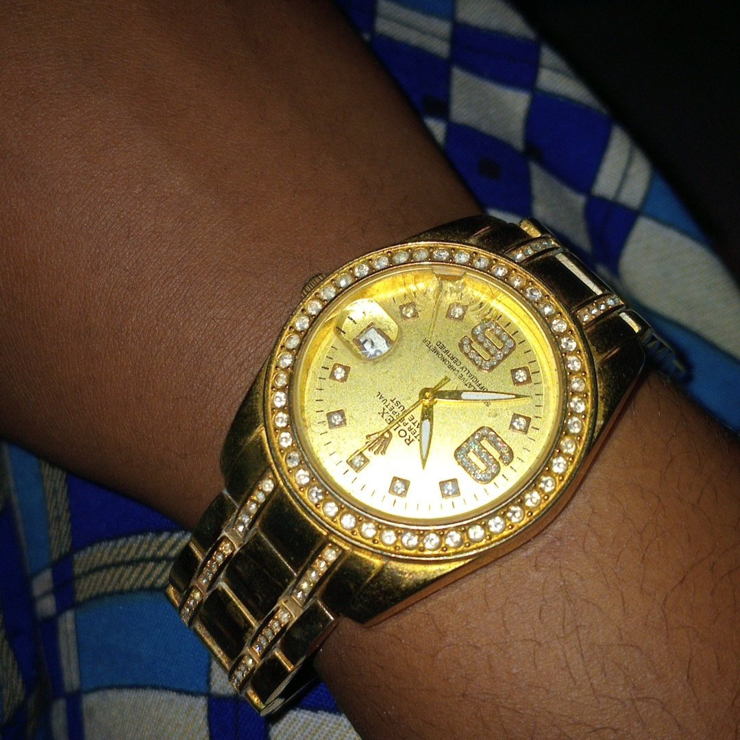 montre plaqué or pour femme