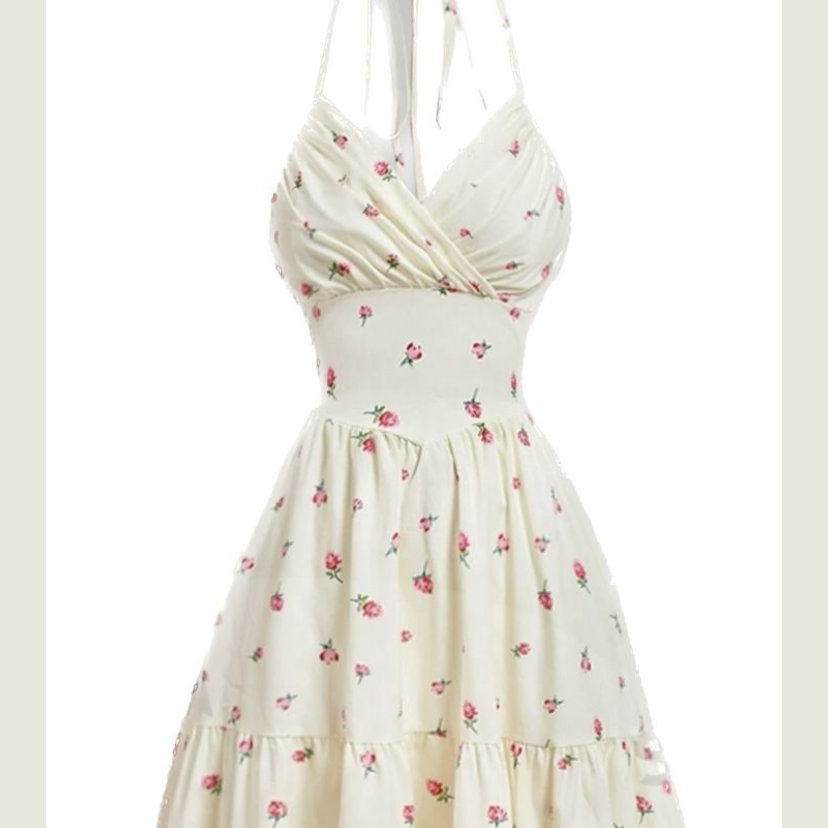 robe blanche à pois rouges